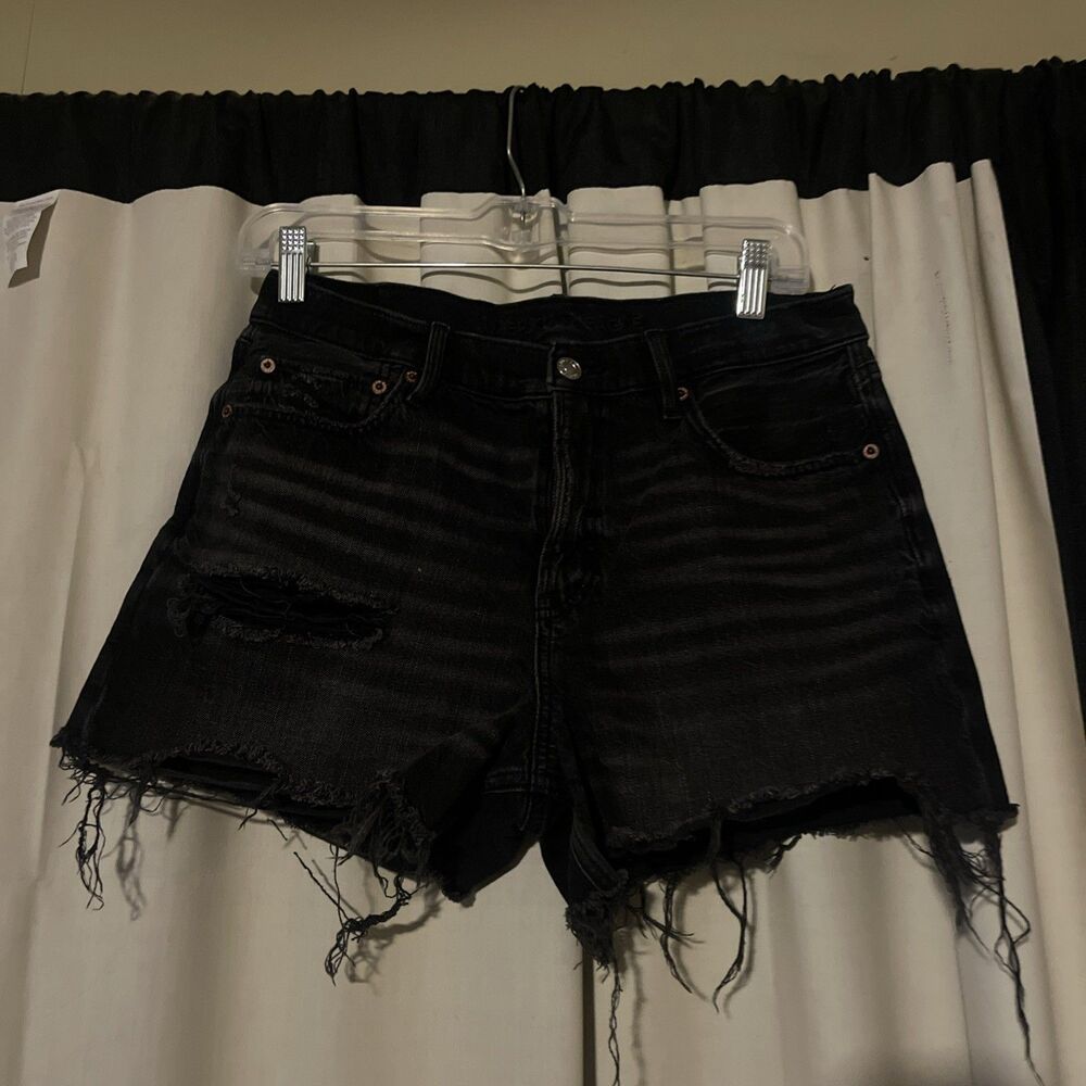 American Eagle Denim Black Shorts Size 6 Strigid Distressed Frayed Raw Hem